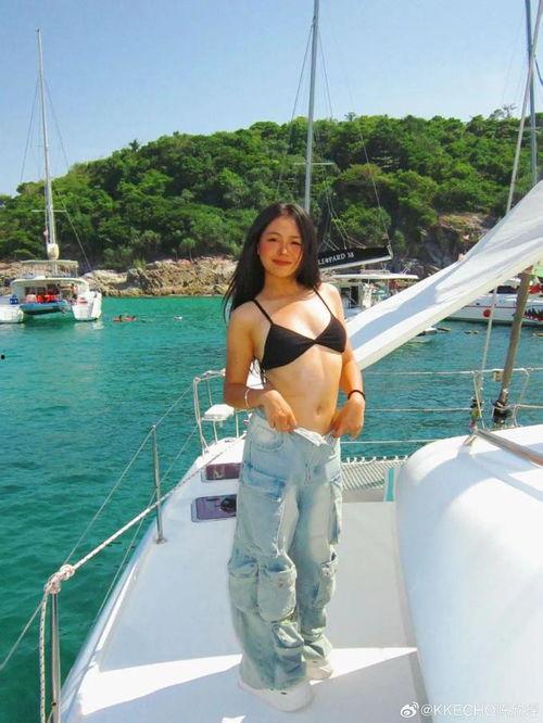 沙滩泳装视频,夏日风情尽收眼底