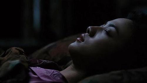 色戒床戏分析,情感与欲望的交织