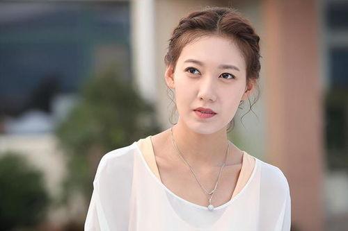 高露竹内云子床戏,跨越国界的浪漫邂逅