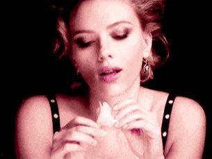 斯嘉丽床戏有哪些,揭秘经典场景背后的故事