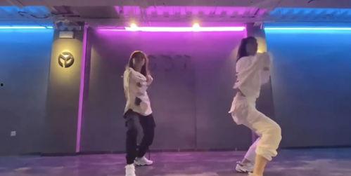 朋友舞蹈视频,朋友舞蹈视频精彩瞬间回顾