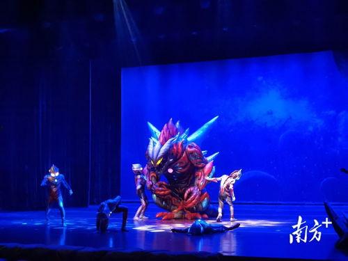 奥特曼舞台剧视频,光与影的激战，守护地球的英勇之战