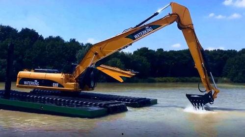 挖掘机挖沙视频,沙场激战一幕再现