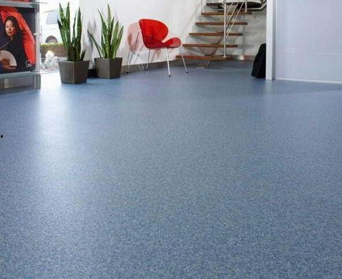 塑胶地板施工视频,专业步骤解析与技巧展示