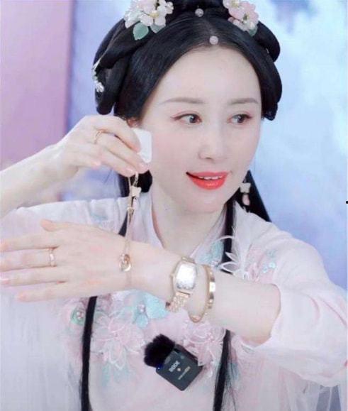 舒畅演床戏图片,画面唯美引人遐想