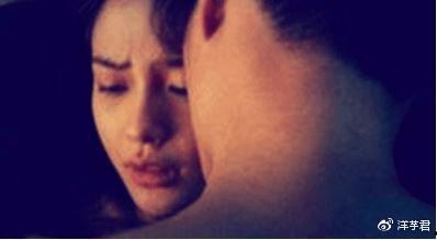 杨颖床吻戏裸戏,情感纠葛与演技挑战