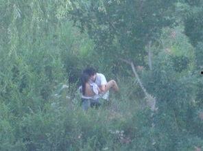 老外大胆野战图片大全,真实生活背后的激情瞬间