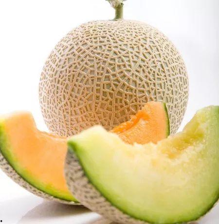梦见别人给黑哈密瓜吃,揭秘黑哈密瓜的神秘寓意