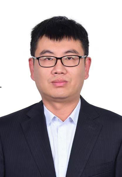 郑哲韩国,韩国演艺圈的璀璨新星