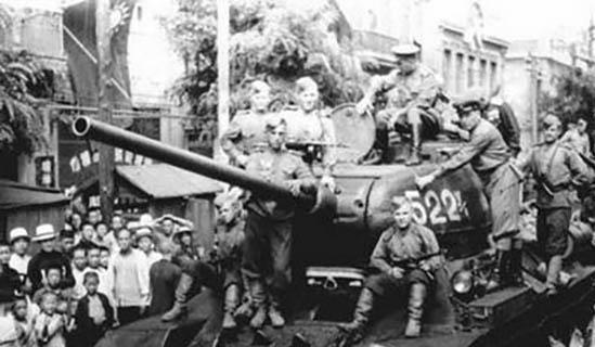 二战日本苏联,冲突与和解的交织