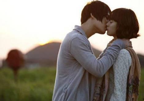 男人互吃基把图片大全,男人互吃基瞬间，盘点那些令人脸红的瞬间