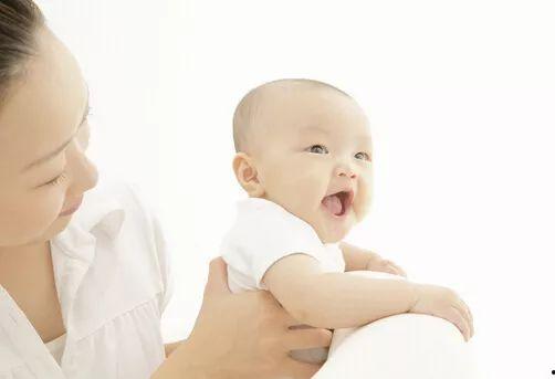 双胎宝宝图片大全可爱,可爱瞬间尽收眼底