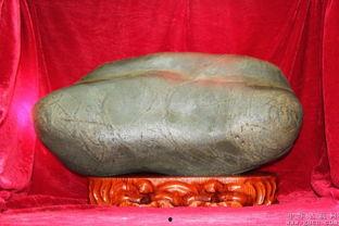 最新奇石图片大全,千姿百态，大自然的艺术瑰宝