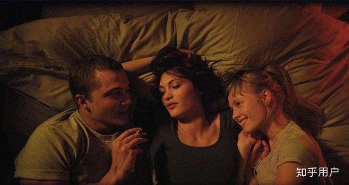 女人的床戏视频,揭秘女性床戏片段背后的情感纠葛